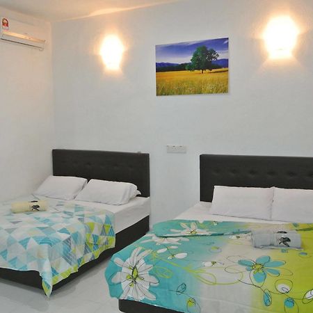 Wave Langkawi Inn Pantai Cenang  Εξωτερικό φωτογραφία